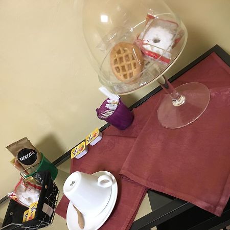 Poirino B & B La Guesthouse المظهر الخارجي الصورة