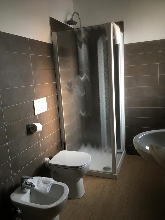 Poirino B & B La Guesthouse المظهر الخارجي الصورة