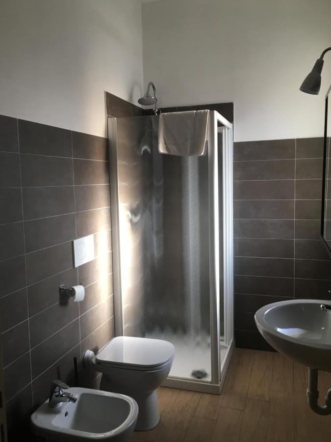 Poirino B & B La Guesthouse المظهر الخارجي الصورة